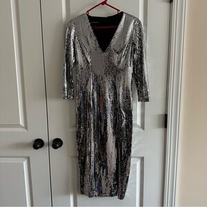 Donna Morgan Silver Metallic V-Neck Midi Dress Size 0
